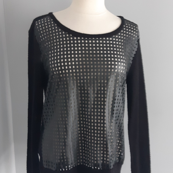 You Are Not Alone Women's sweater Size M/L - Picture 2 of 9